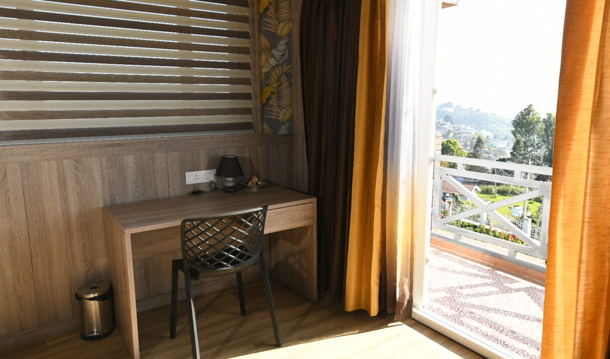 Suite with work station